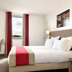 Hotel Kyriad Lyon Est Stadium Eurexpo Meyzieu