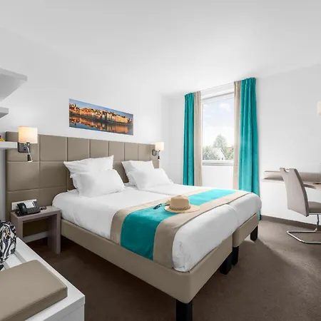 Hotel Kyriad Lyon Est Stadium Eurexpo Meyzieu 3*