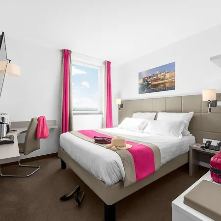 Hotel Kyriad Lyon Est Stadium Eurexpo Meyzieu