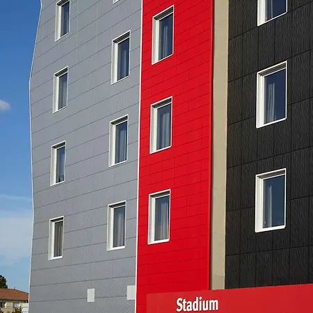 Kyriad Lyon Est Stadium Eurexpo Meyzieu 3*