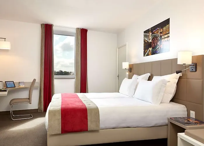 Hotel Kyriad Lyon Est Stadium Eurexpo Meyzieu