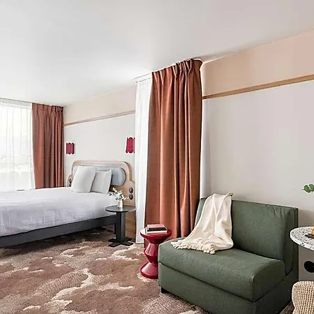 Hotell Kyriad Lyon Est Stadium Eurexpo Meyzieu
