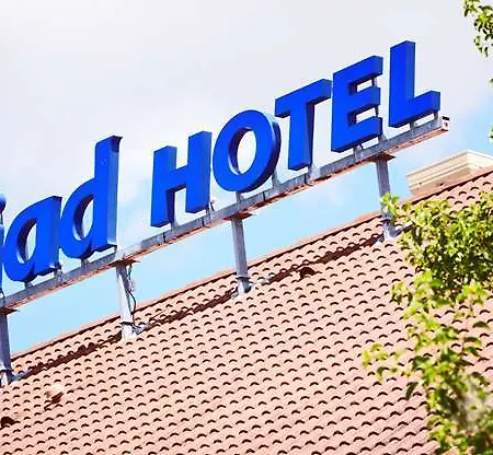Отель Kyriad Lyon Est Stadium Eurexpo 3*
